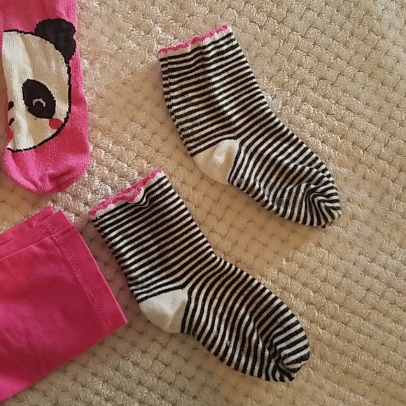 2 sets 12-18 m Gymboree panda pants, shirts, socks - Picture 5 of 8
